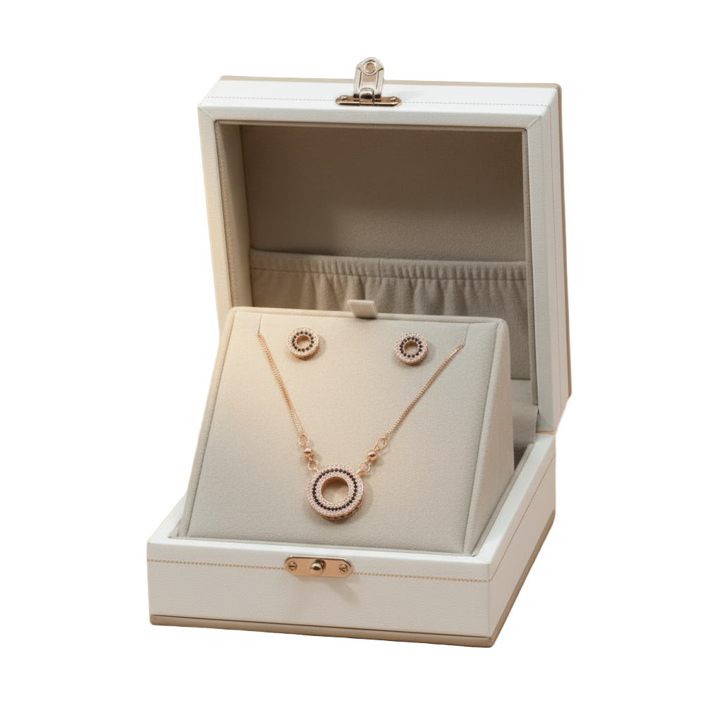 Stylish imitation jewellery set